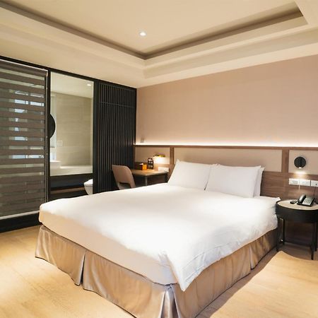Royal Rose Hotel Zhongshan Тайбей Екстер'єр фото